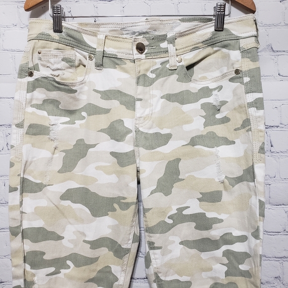 Seven7 Sz10 Skinny Easy Fit Camo Cuffed Jean - Picture 7 of 16
